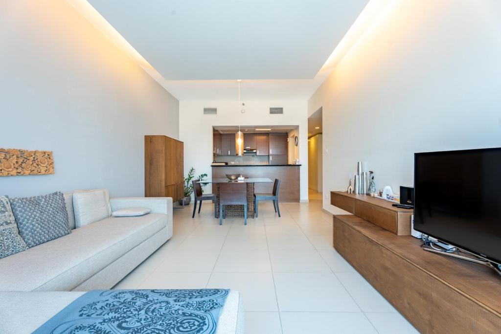Cozy 1br In Gate Tower Easy Access 1802gt1 Abu Dhabi