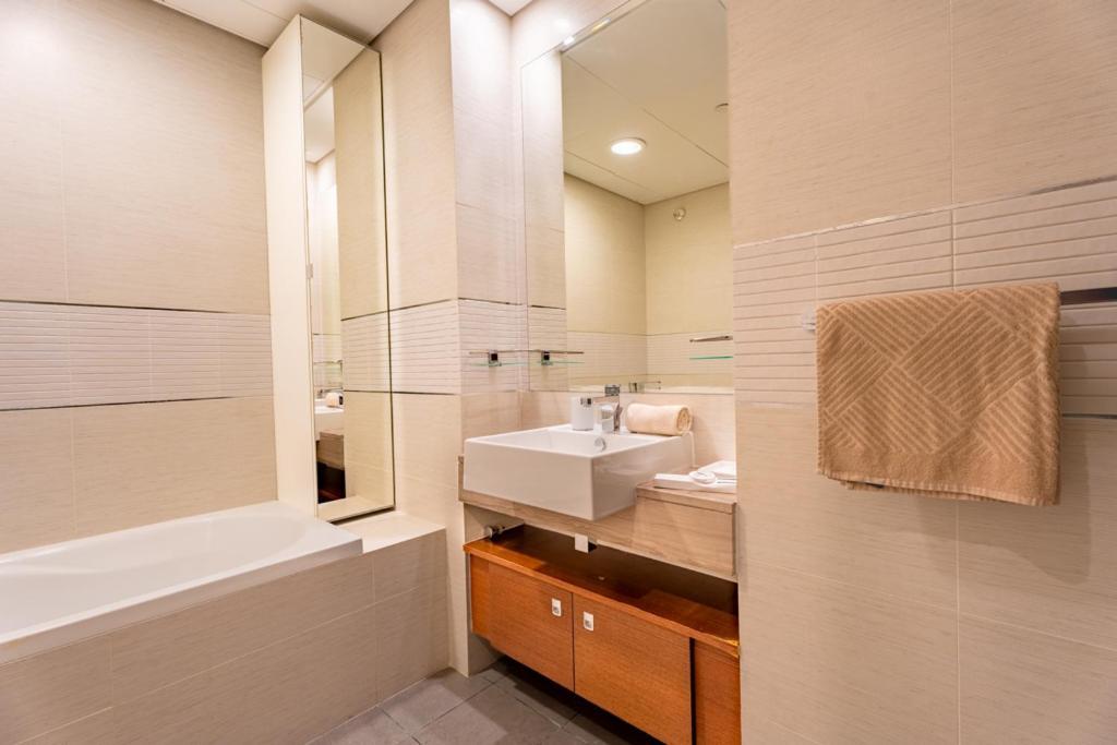 Cozy 1br In Gate Tower Easy Access 1802gt1 Apartment Abu Dhabi